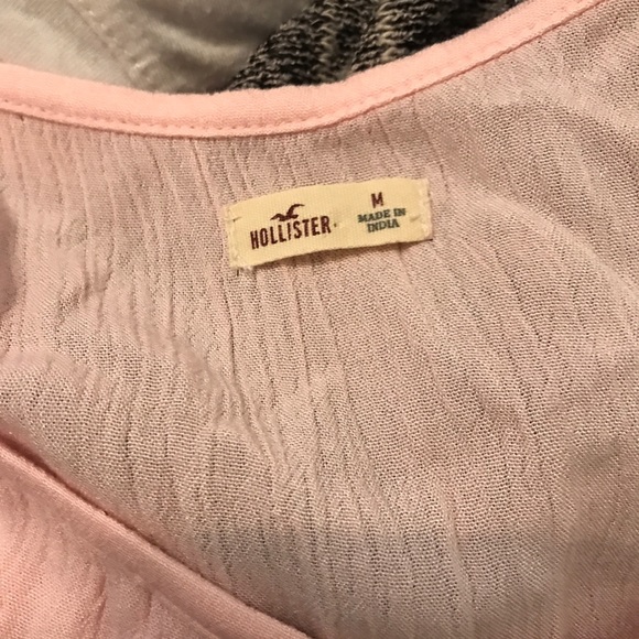 Women’s Hollister pink cold shoulder peasant top - Picture 6 of 6